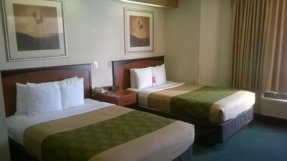 Econo Lodge North Academy Colorado Springs Dış mekan fotoğraf