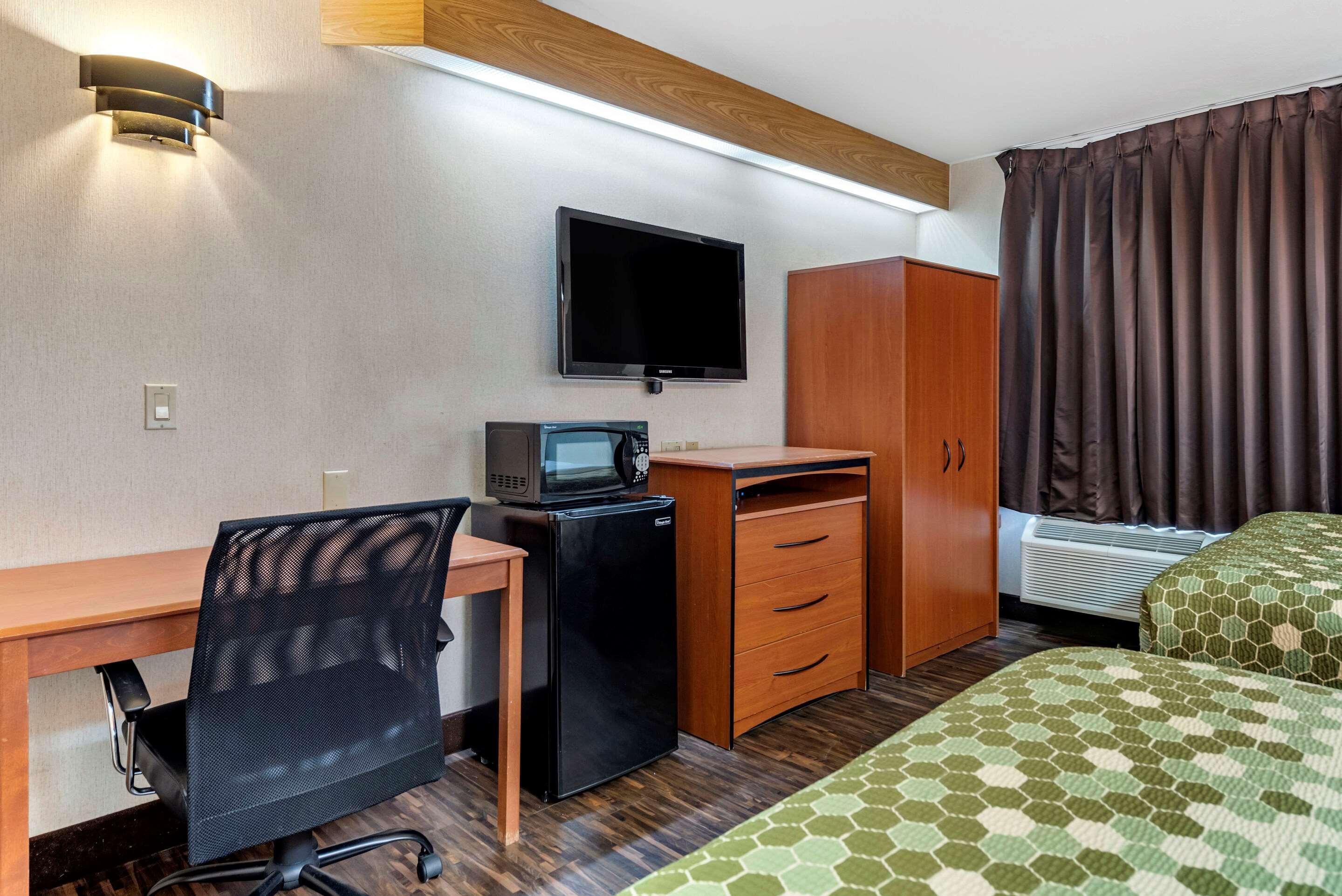 Econo Lodge North Academy Colorado Springs Dış mekan fotoğraf