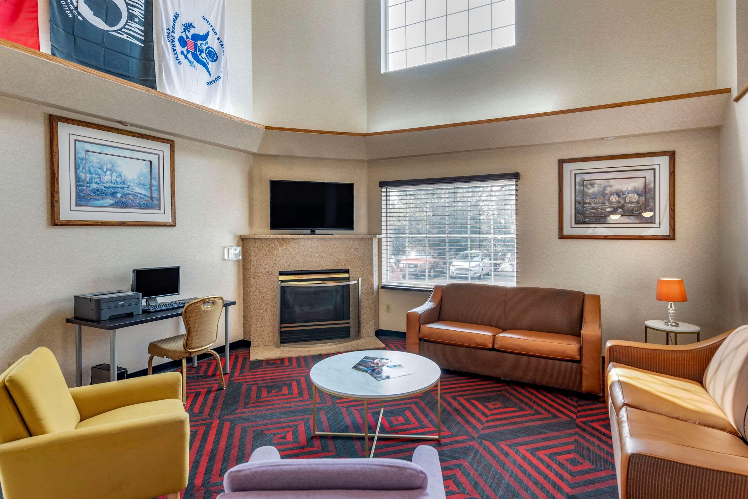Econo Lodge North Academy Colorado Springs Dış mekan fotoğraf