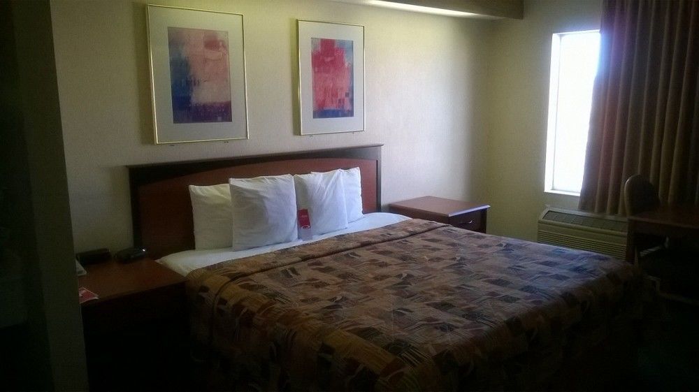 Econo Lodge North Academy Colorado Springs Dış mekan fotoğraf