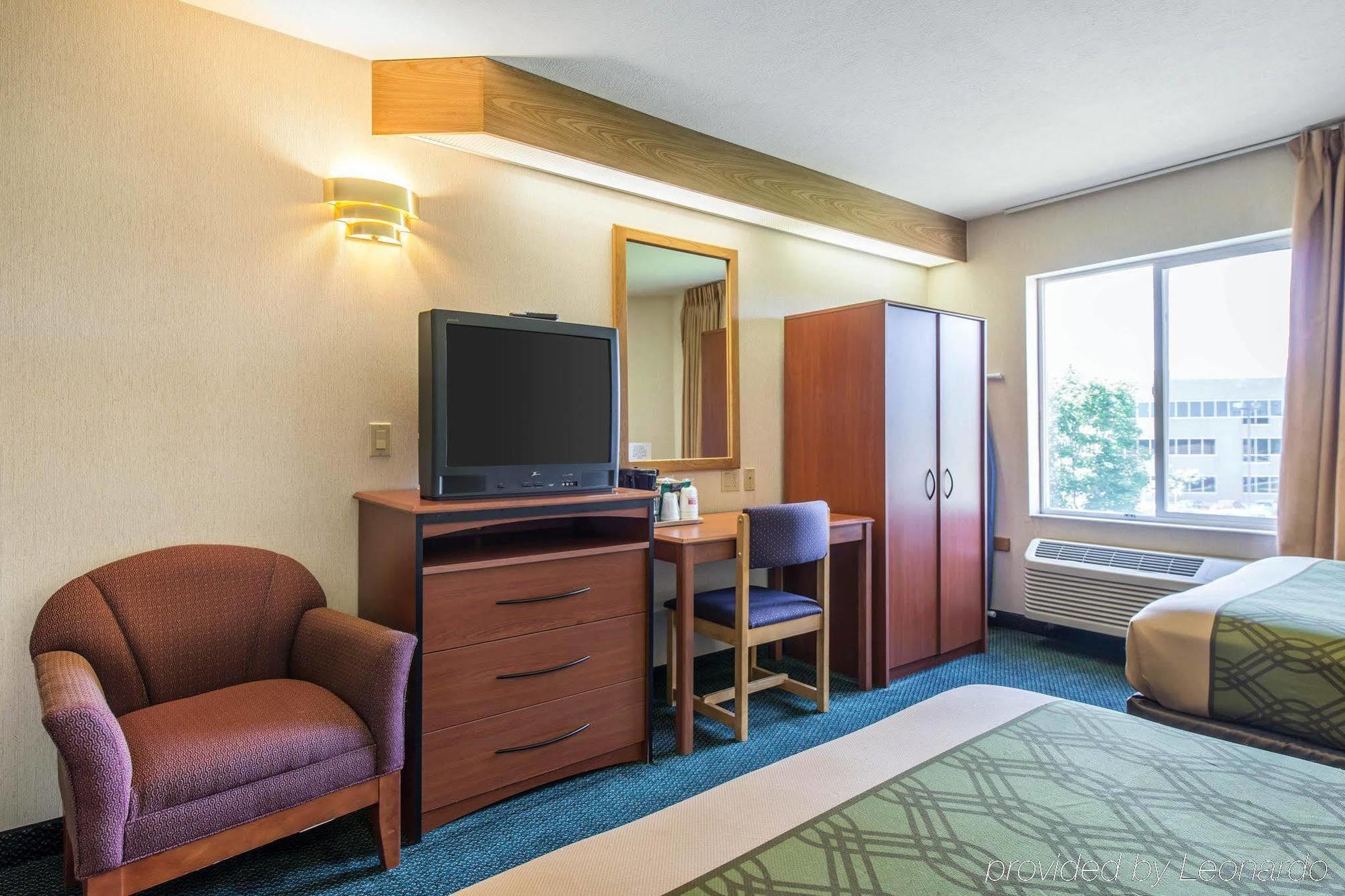 Econo Lodge North Academy Colorado Springs Dış mekan fotoğraf