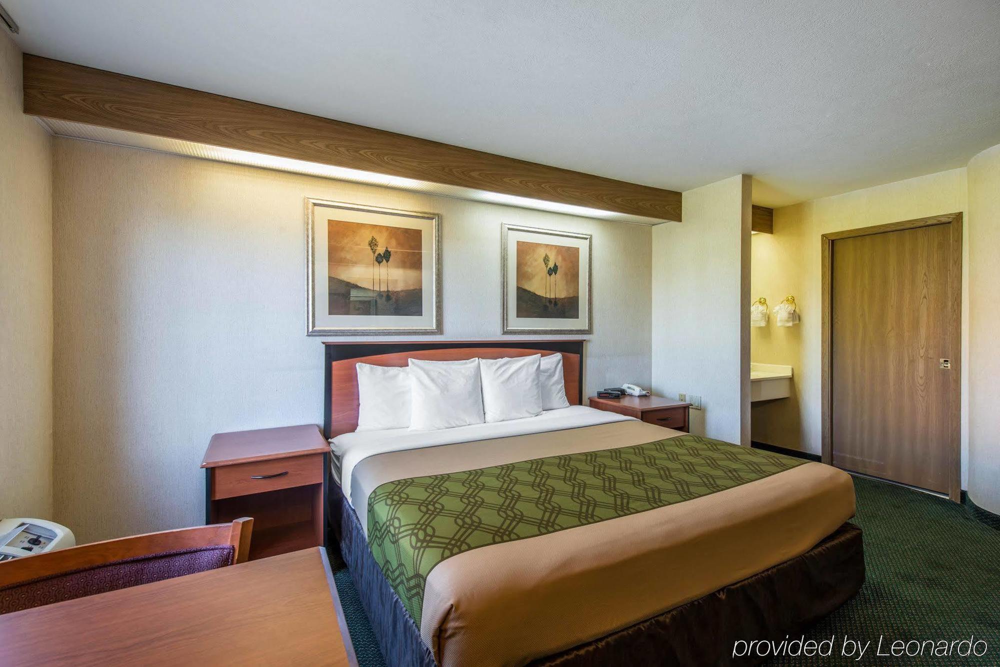 Econo Lodge North Academy Colorado Springs Dış mekan fotoğraf